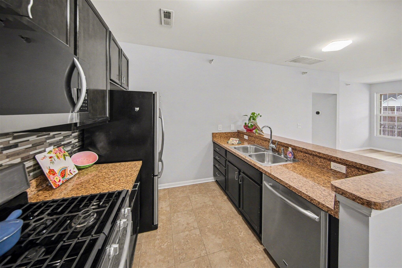 1016 W Summerfield Glen Circle UNIT&nbsp;87, Ann Arbor, MI, 48103-9166