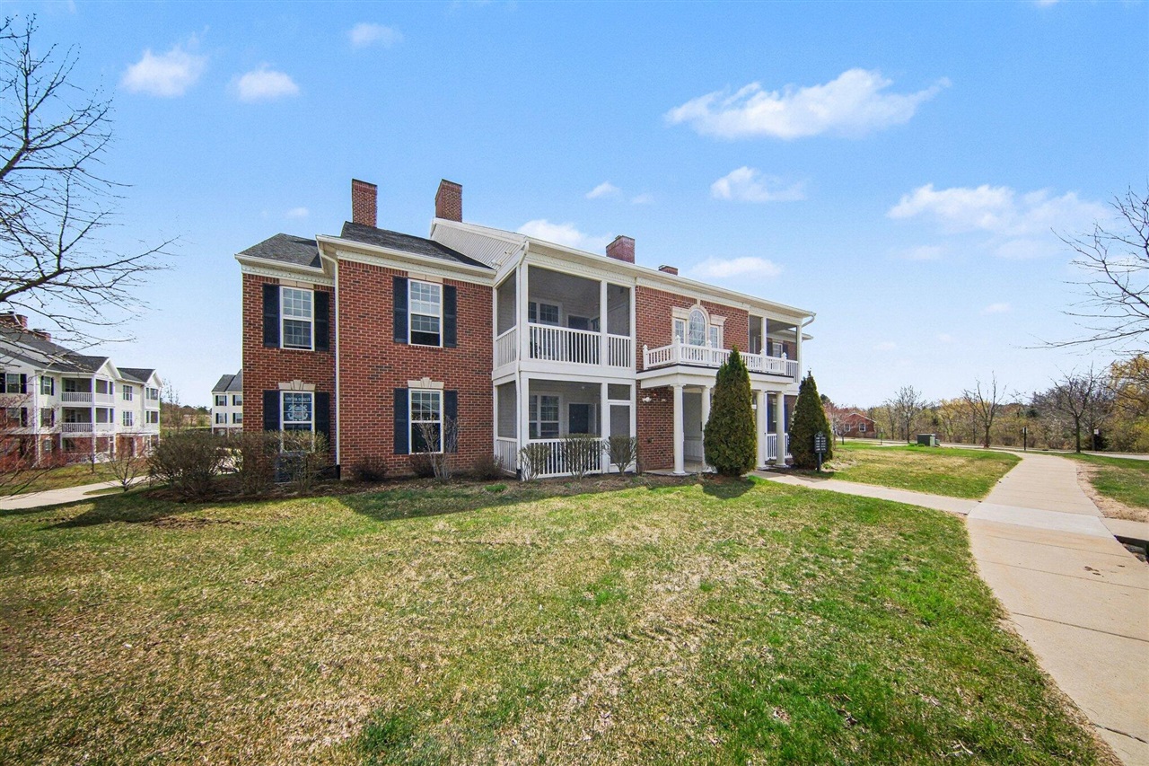 1016 W Summerfield Glen Circle UNIT&nbsp;87, Ann Arbor, MI, 48103-9166