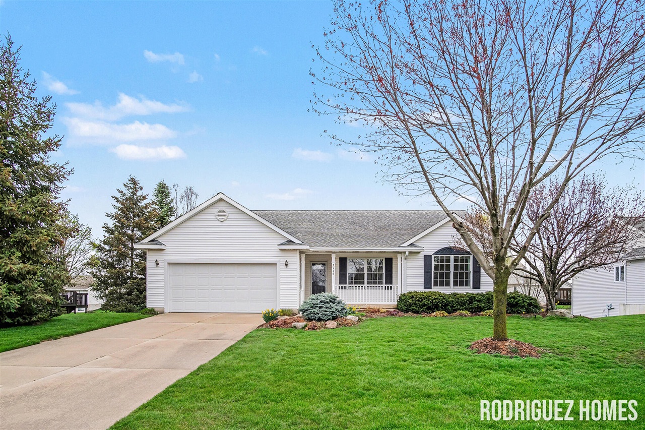 3745 Lenters Drive, Hudsonville, MI, 49426-7500