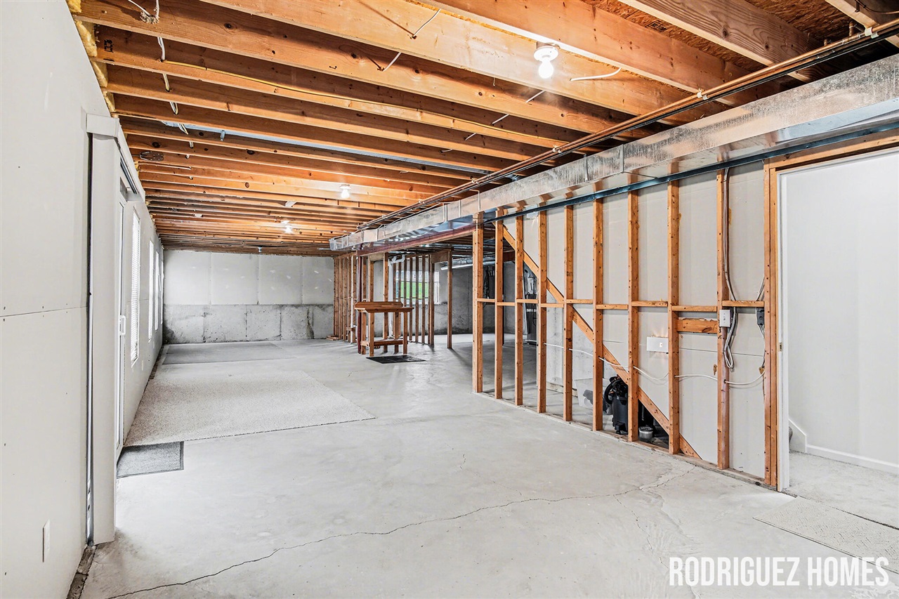 3745 Lenters Drive, Hudsonville, MI, 49426-7500