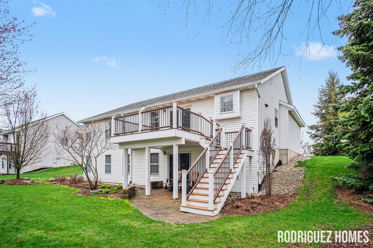 3745 Lenters Drive, Hudsonville, MI, 49426-7500