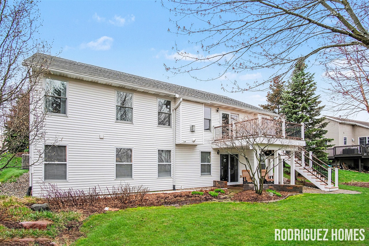 3745 Lenters Drive, Hudsonville, MI, 49426-7500