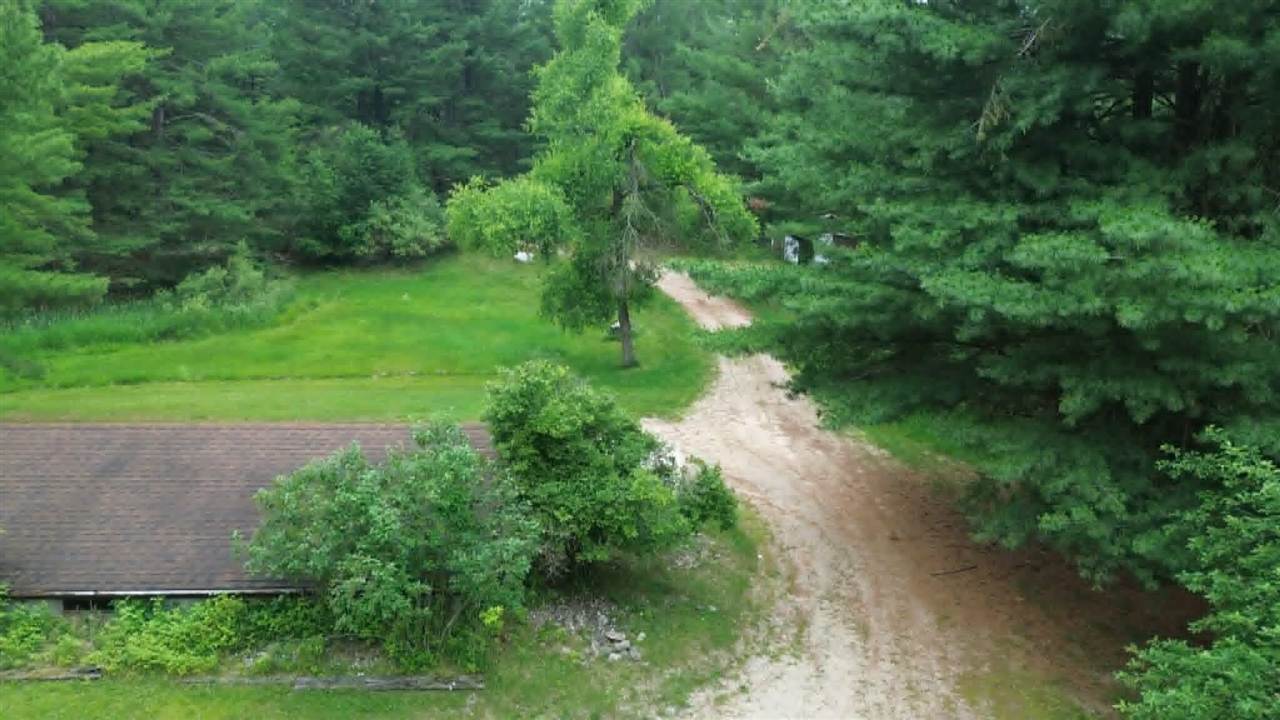 3rd image of 21632 90Th Ave, Evart, MI 49631 | MLS# 70525245