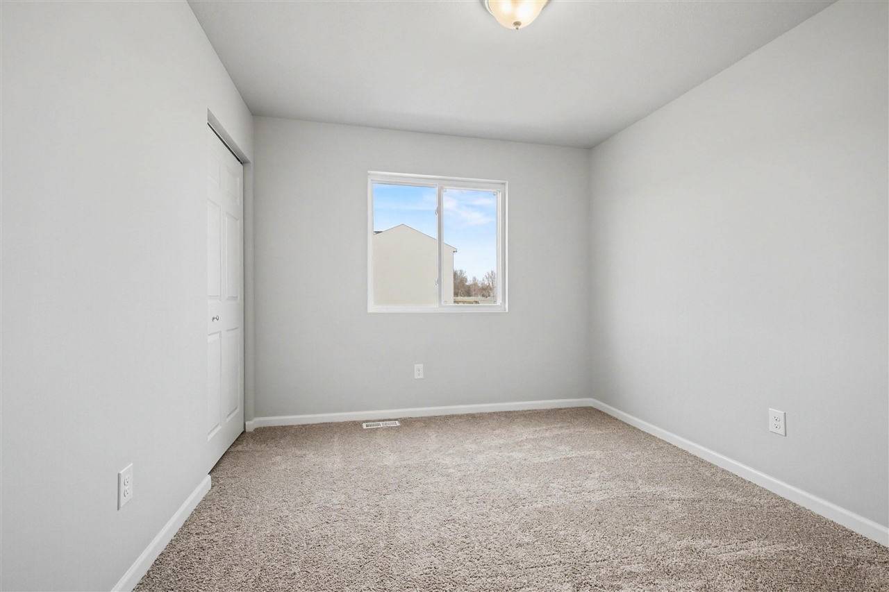 12861 High Ridge Court, Freeport, MI, 49325