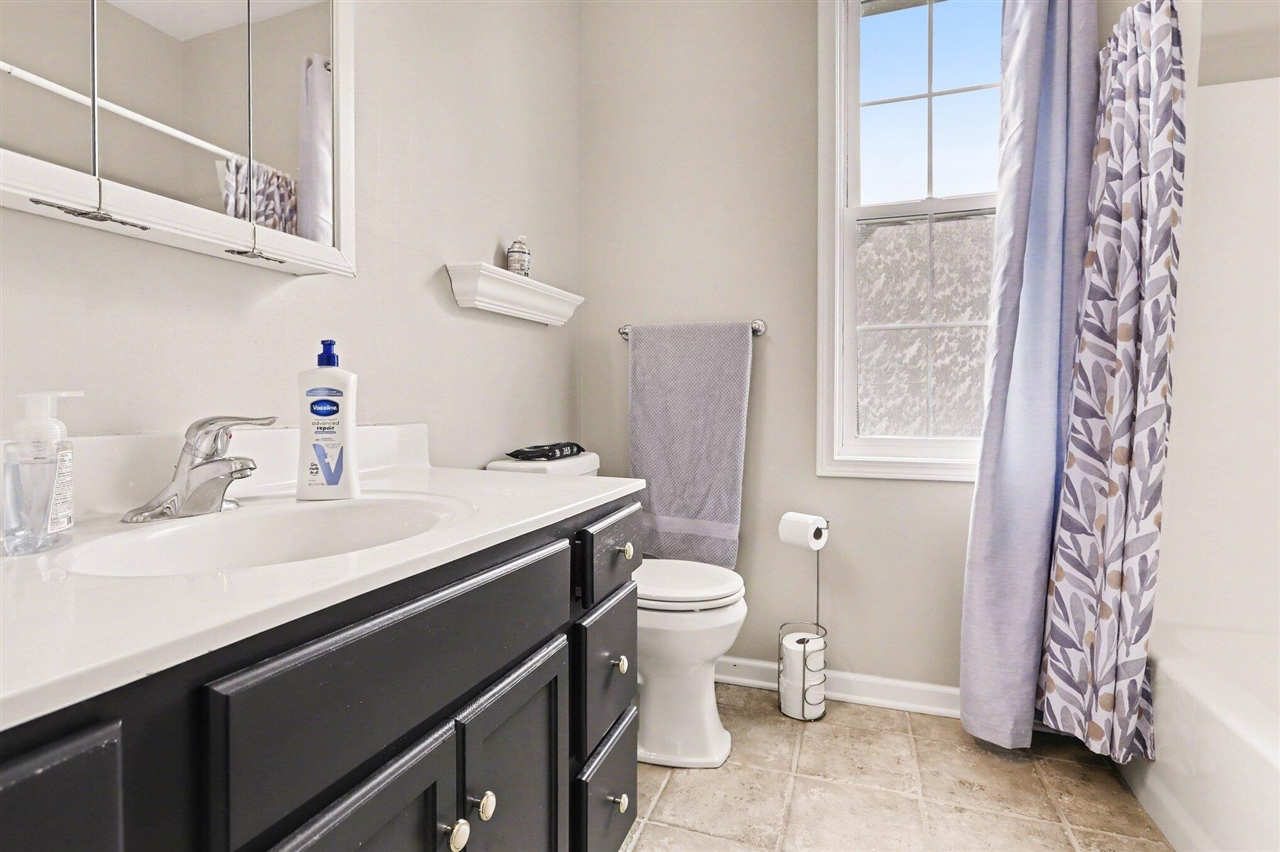 183 Abbington Circle, Battle Creek, MI, 49015-9506