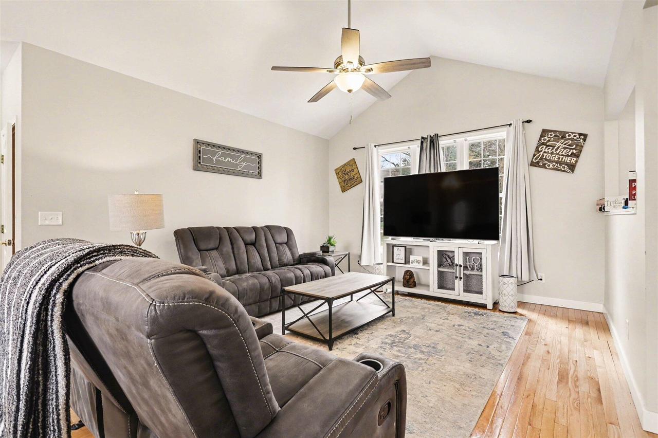 183 Abbington Circle, Battle Creek, MI, 49015-9506