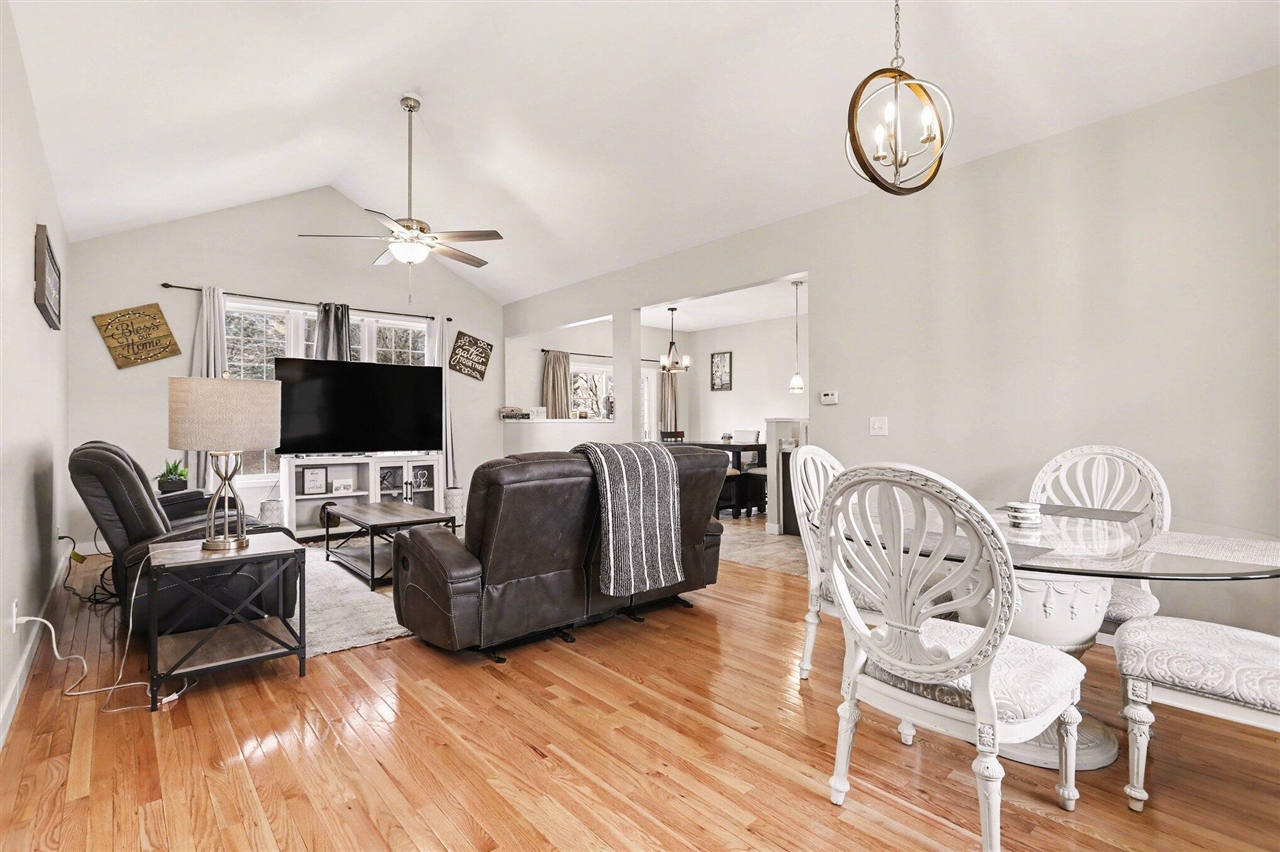 183 Abbington Circle, Battle Creek, MI, 49015-9506