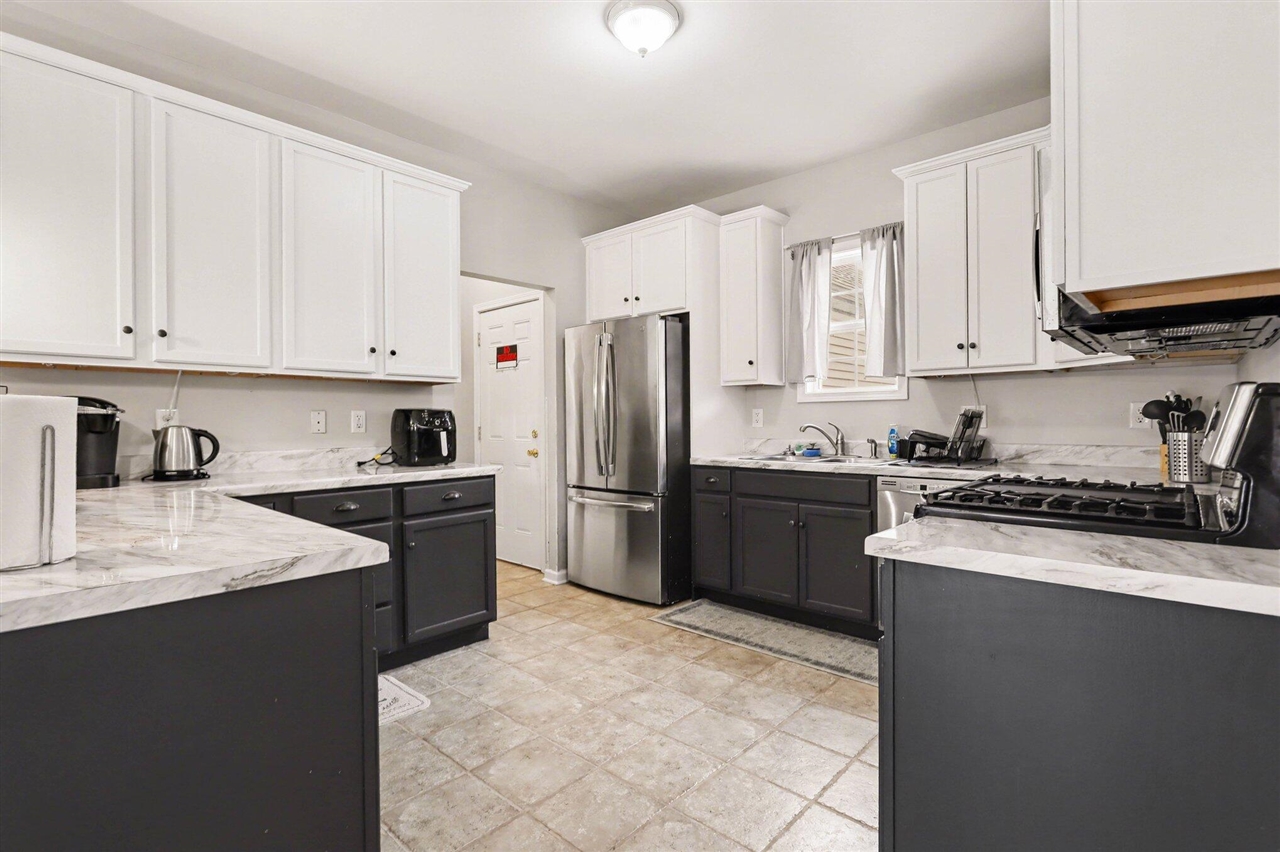 183 Abbington Circle, Battle Creek, MI, 49015-9506