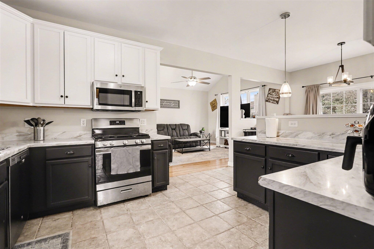 183 Abbington Circle, Battle Creek, MI, 49015-9506