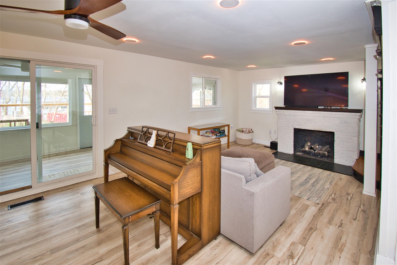 54879 Indian Lake, Dowagiac, MI, 49047-9364