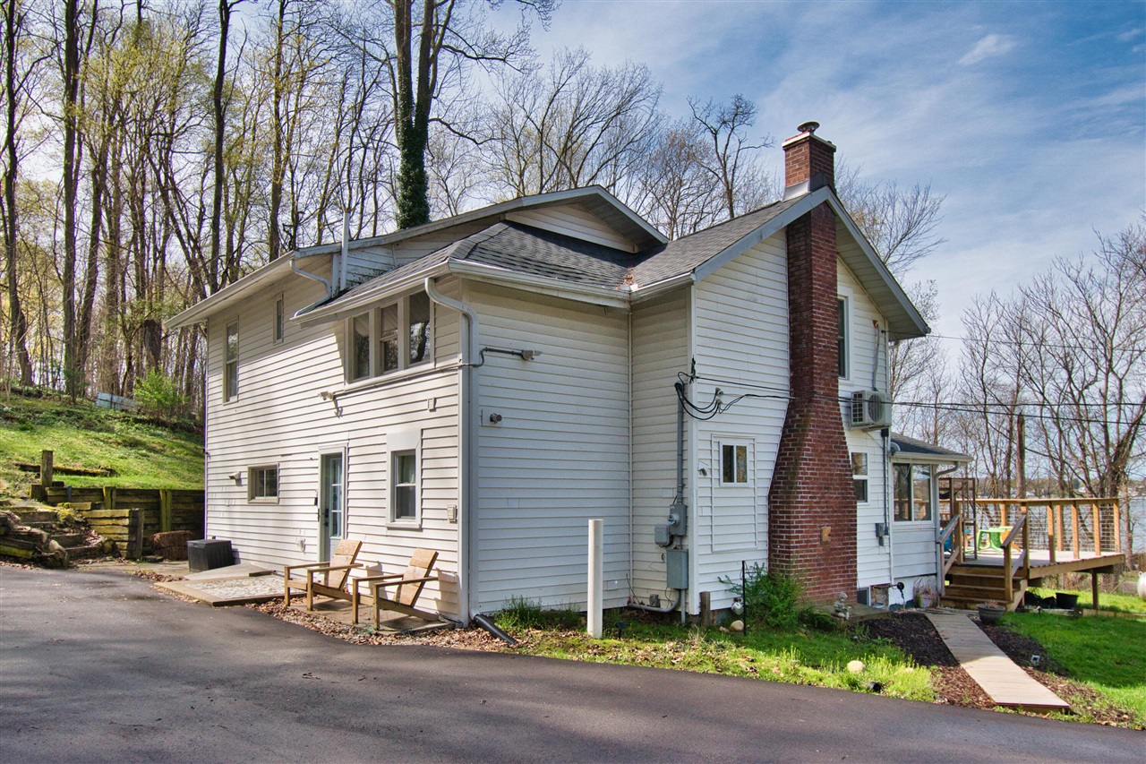 54879 Indian Lake, Dowagiac, MI, 49047-9364