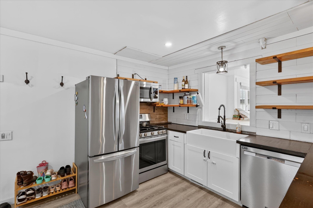 3834 Wyoming Avenue, Wyoming, MI, 49519-3660