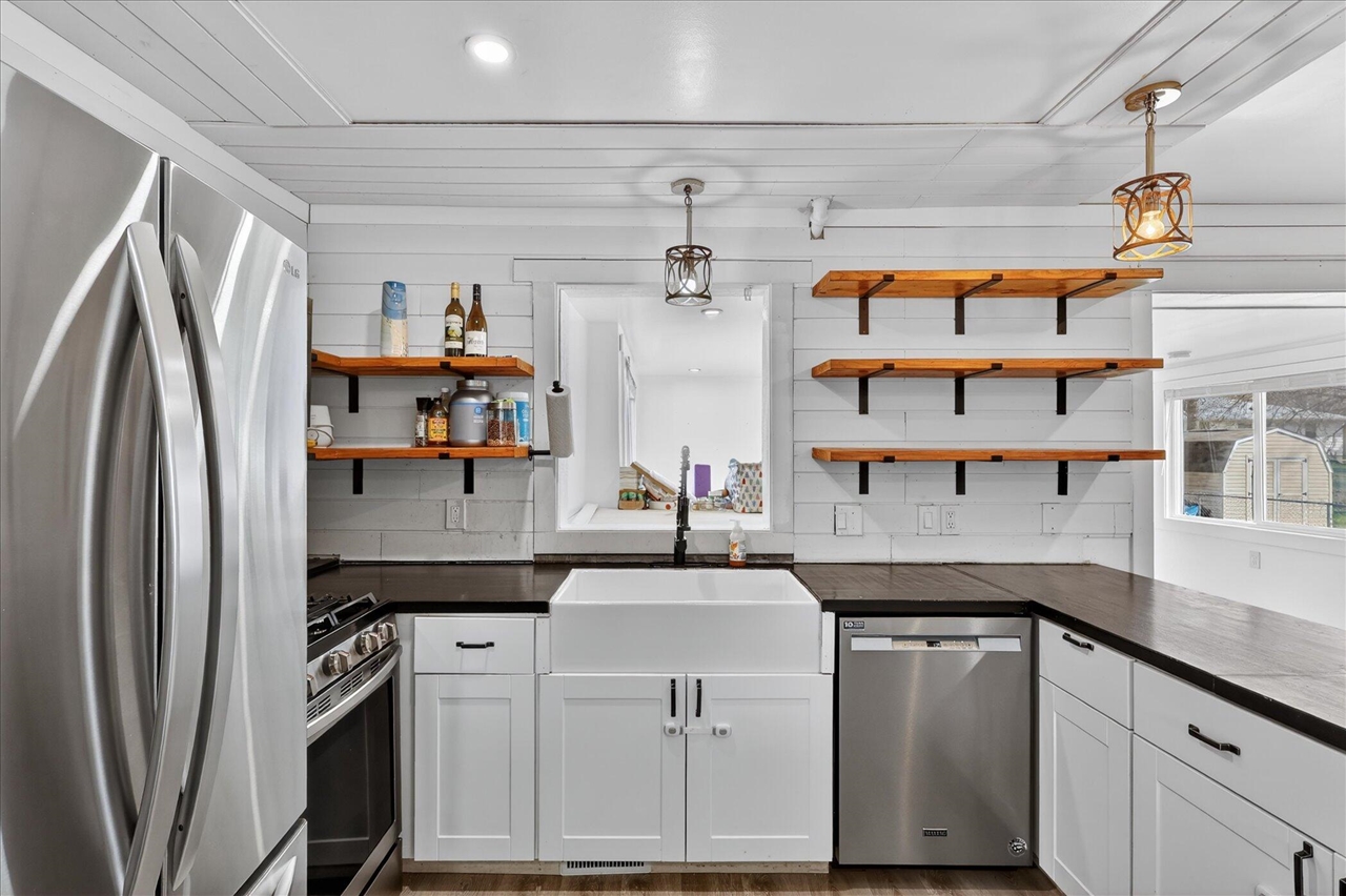 3834 Wyoming Avenue, Wyoming, MI, 49519-3660