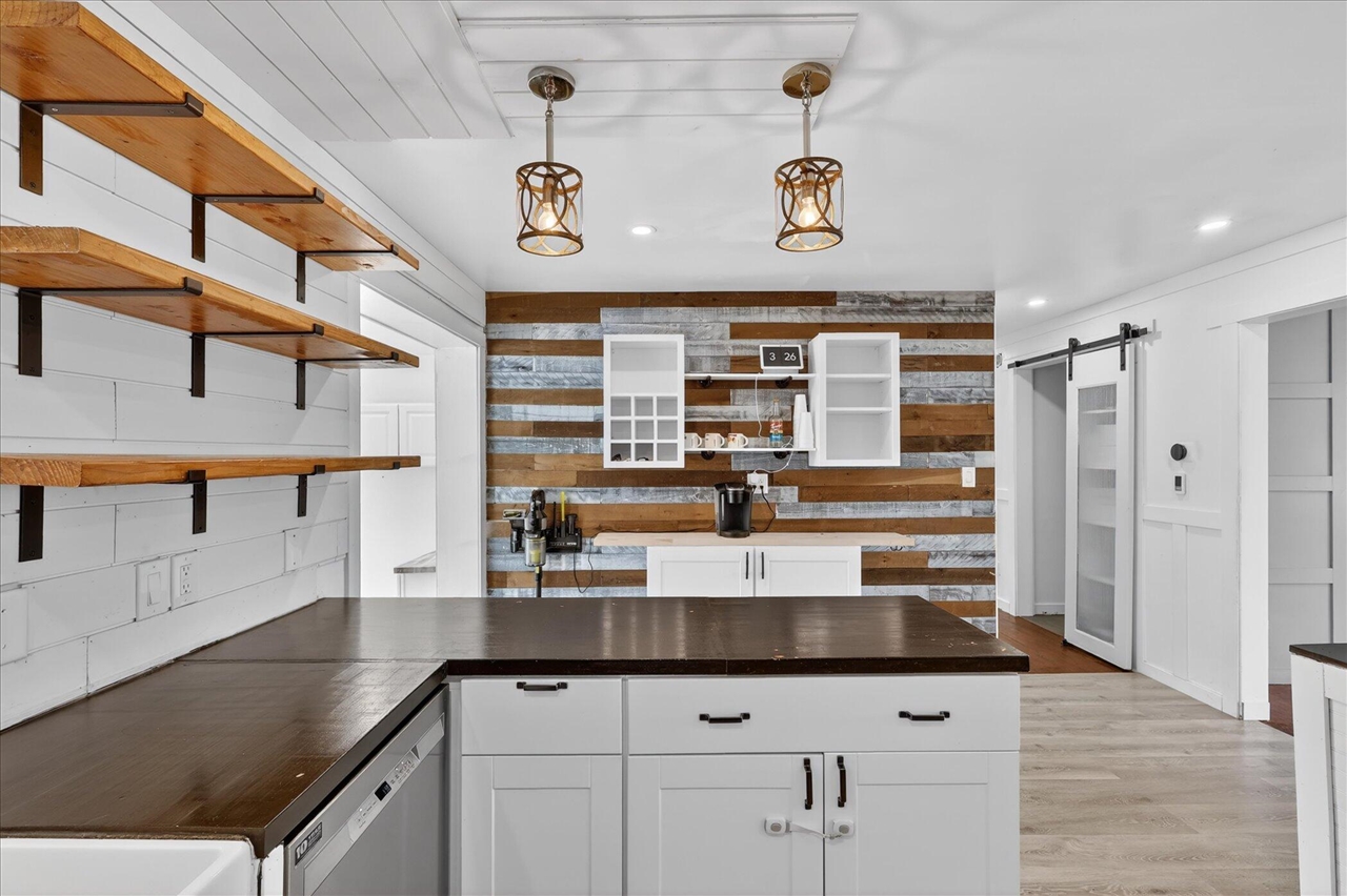 3834 Wyoming Avenue, Wyoming, MI, 49519-3660