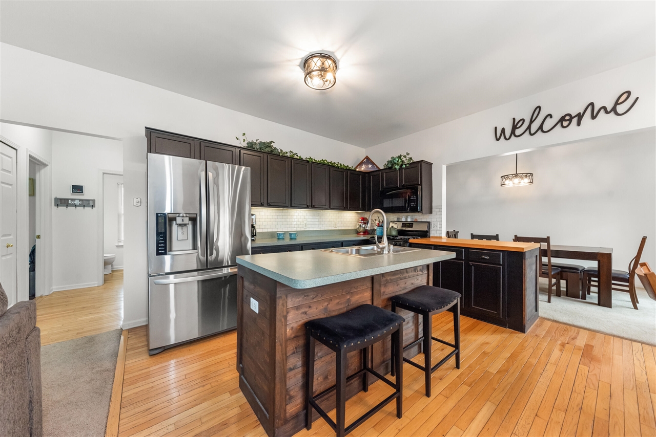 9033 Timbercrest Lane, Whitmore Lake, MI, 48189-8207