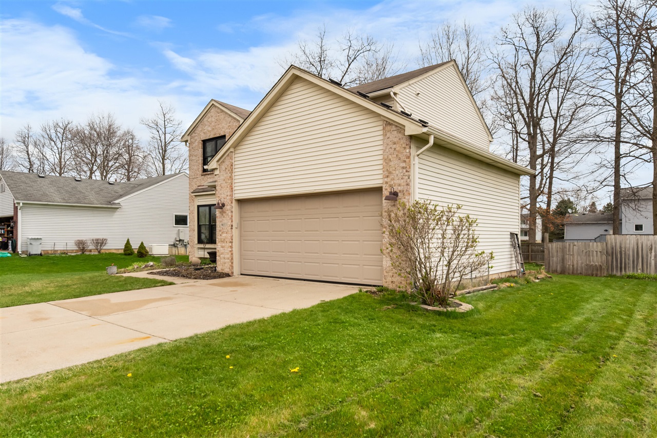 9033 Timbercrest Lane, Whitmore Lake, MI, 48189-8207