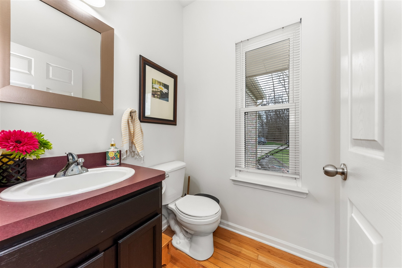 9033 Timbercrest Lane, Whitmore Lake, MI, 48189-8207