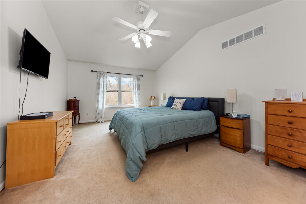 9033 Timbercrest Lane, Whitmore Lake, MI, 48189-8207