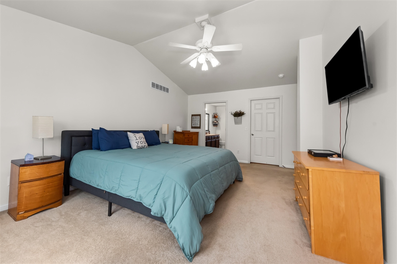 9033 Timbercrest Lane, Whitmore Lake, MI, 48189-8207