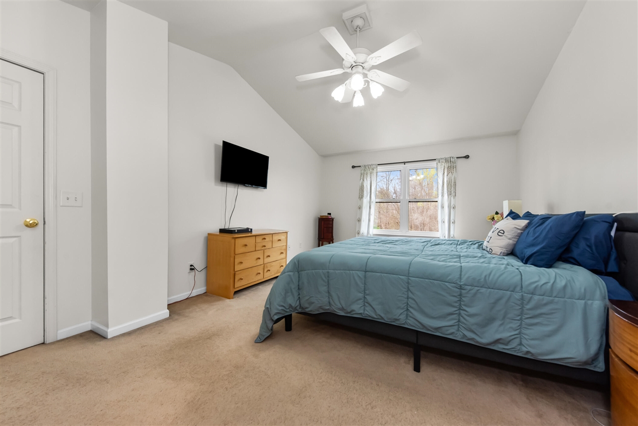 9033 Timbercrest Lane, Whitmore Lake, MI, 48189-8207