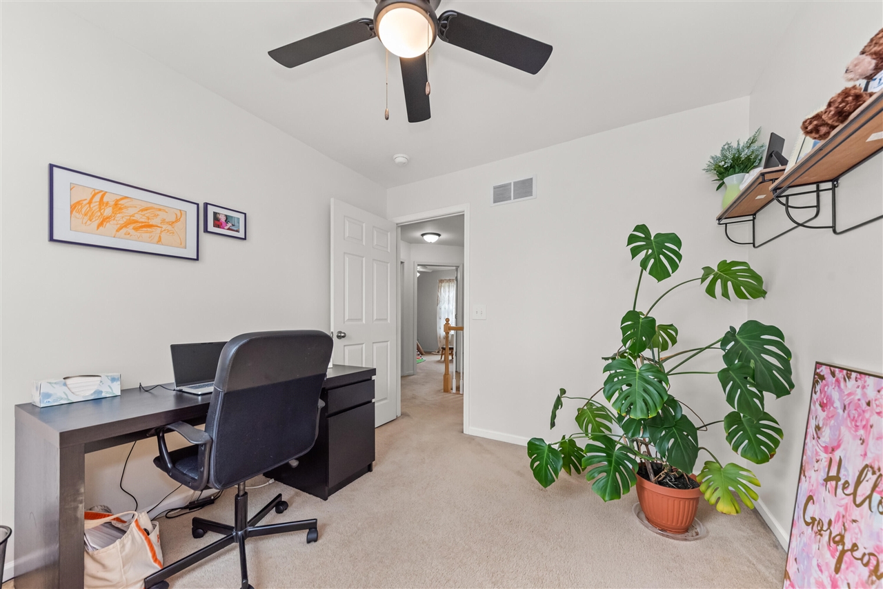 9033 Timbercrest Lane, Whitmore Lake, MI, 48189-8207