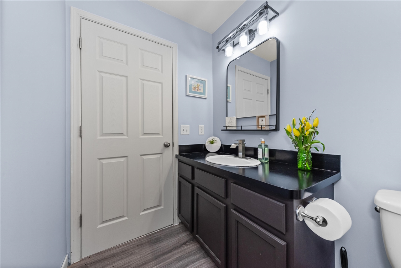 9033 Timbercrest Lane, Whitmore Lake, MI, 48189-8207