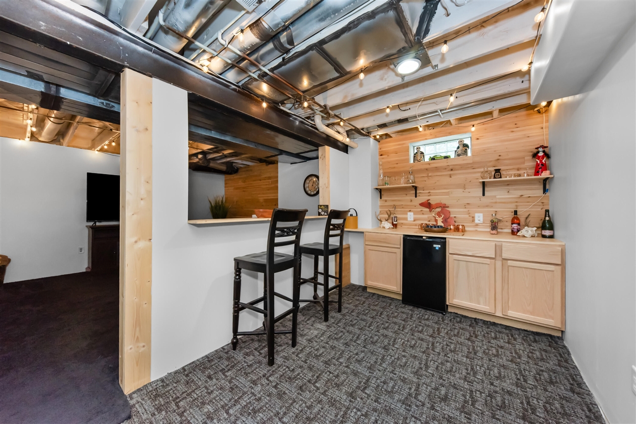 9033 Timbercrest Lane, Whitmore Lake, MI, 48189-8207