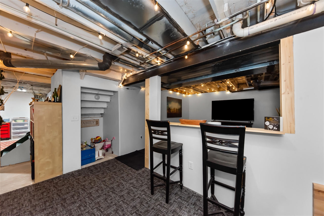 9033 Timbercrest Lane, Whitmore Lake, MI, 48189-8207