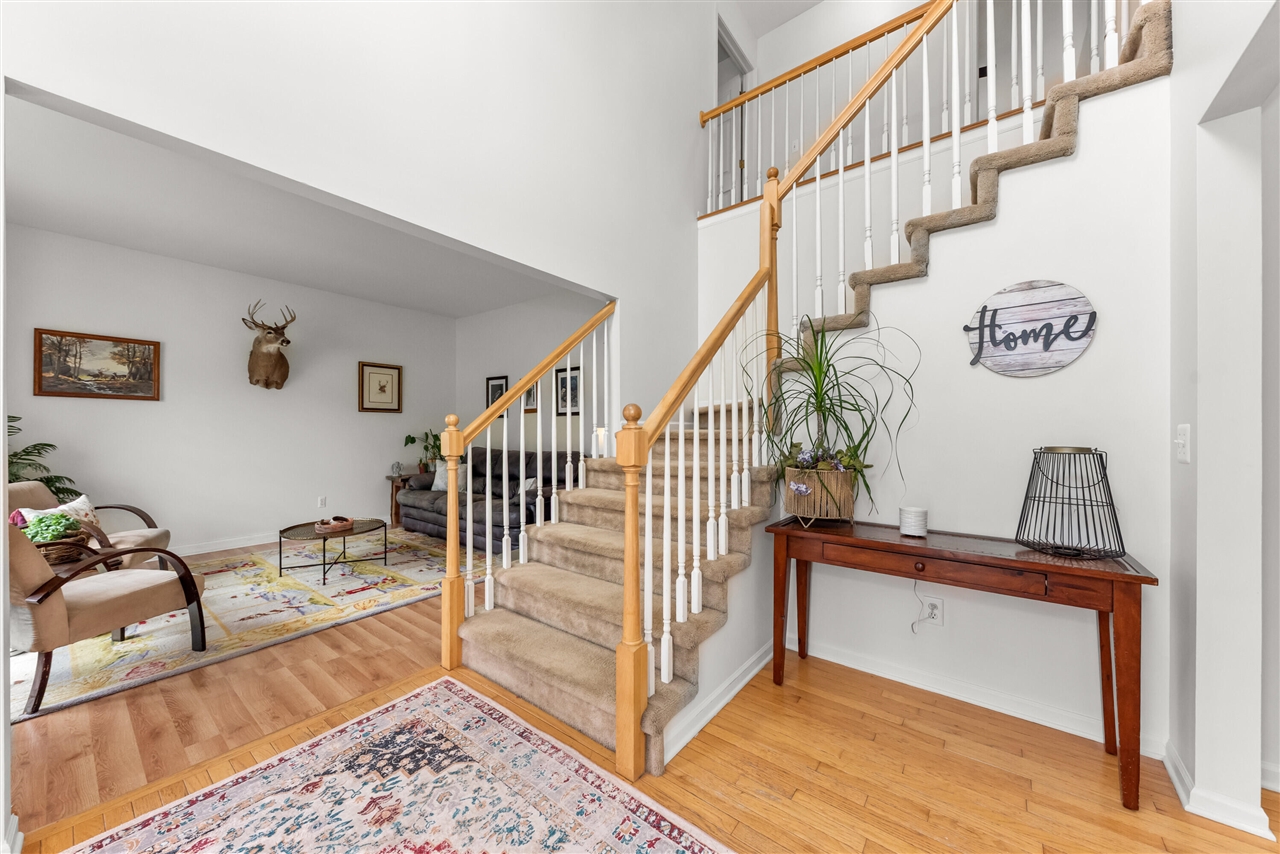 9033 Timbercrest Lane, Whitmore Lake, MI, 48189-8207