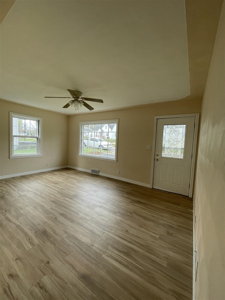 136 Wiltshire Avenue, Battle Creek, MI, 49015-2036