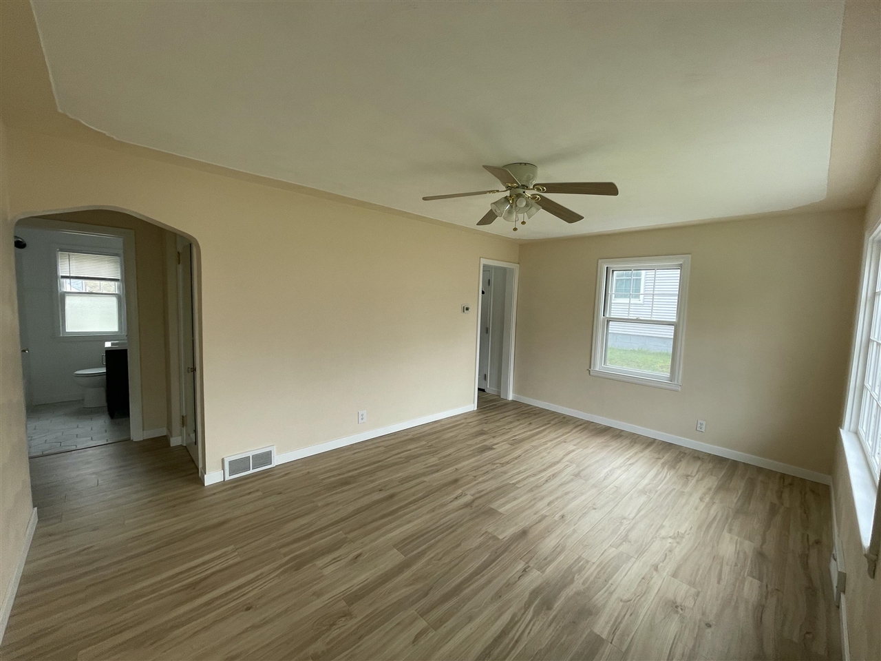 136 Wiltshire Avenue, Battle Creek, MI, 49015-2036