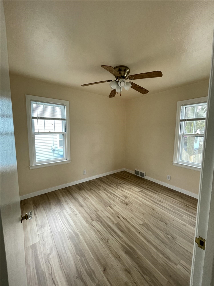 136 Wiltshire Avenue, Battle Creek, MI, 49015-2036