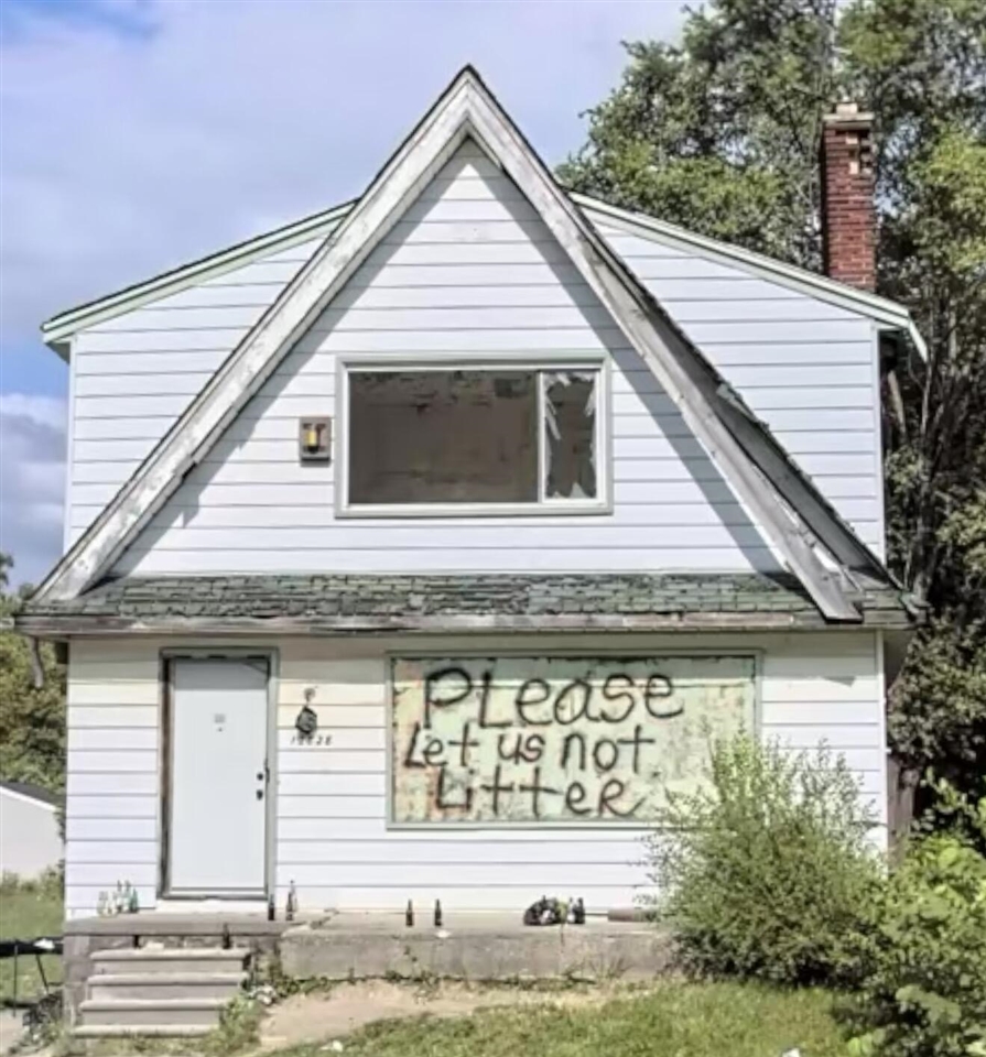 12828 Strathmoor Street, Detroit, MI, 48227-2813