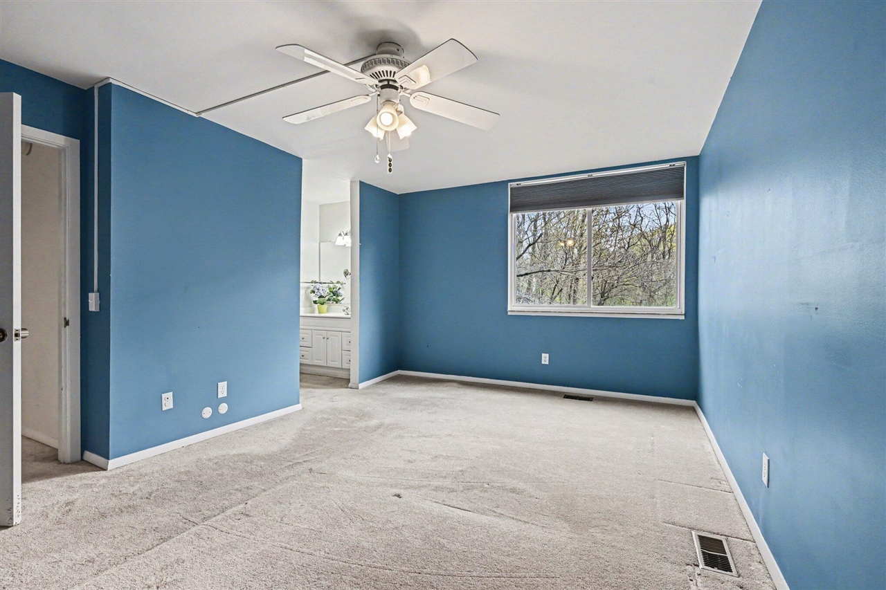 242 Dunbarton Court, Kalamazoo, MI, 49006