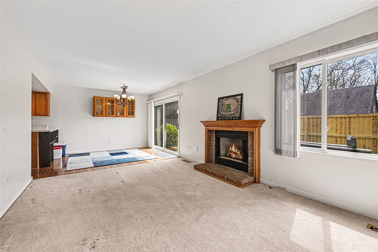 242 Dunbarton Court, Kalamazoo, MI, 49006