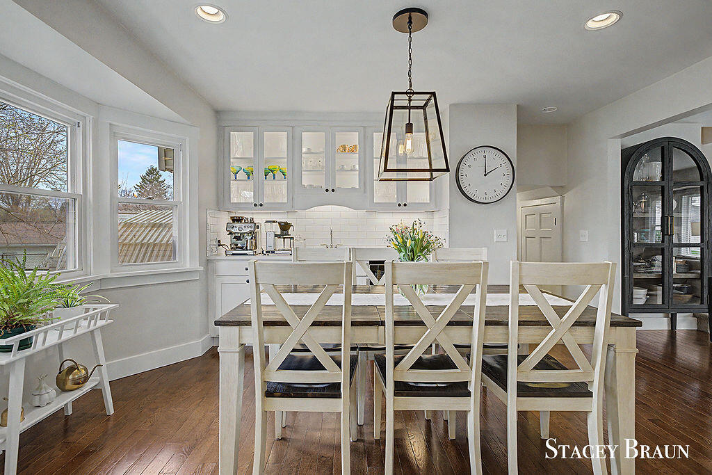 3045 Meadow Way Street, Grand Rapids, MI, 49546-5722