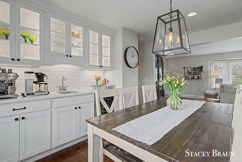 3045 Meadow Way Street, Grand Rapids, MI, 49546-5722