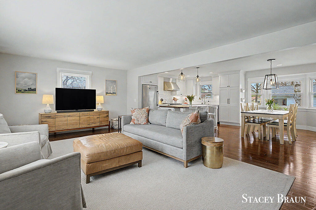 3045 Meadow Way Street, Grand Rapids, MI, 49546-5722