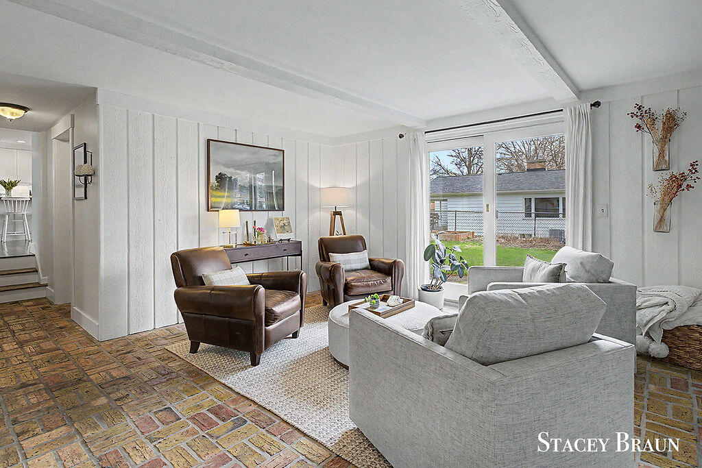 3045 Meadow Way Street, Grand Rapids, MI, 49546-5722