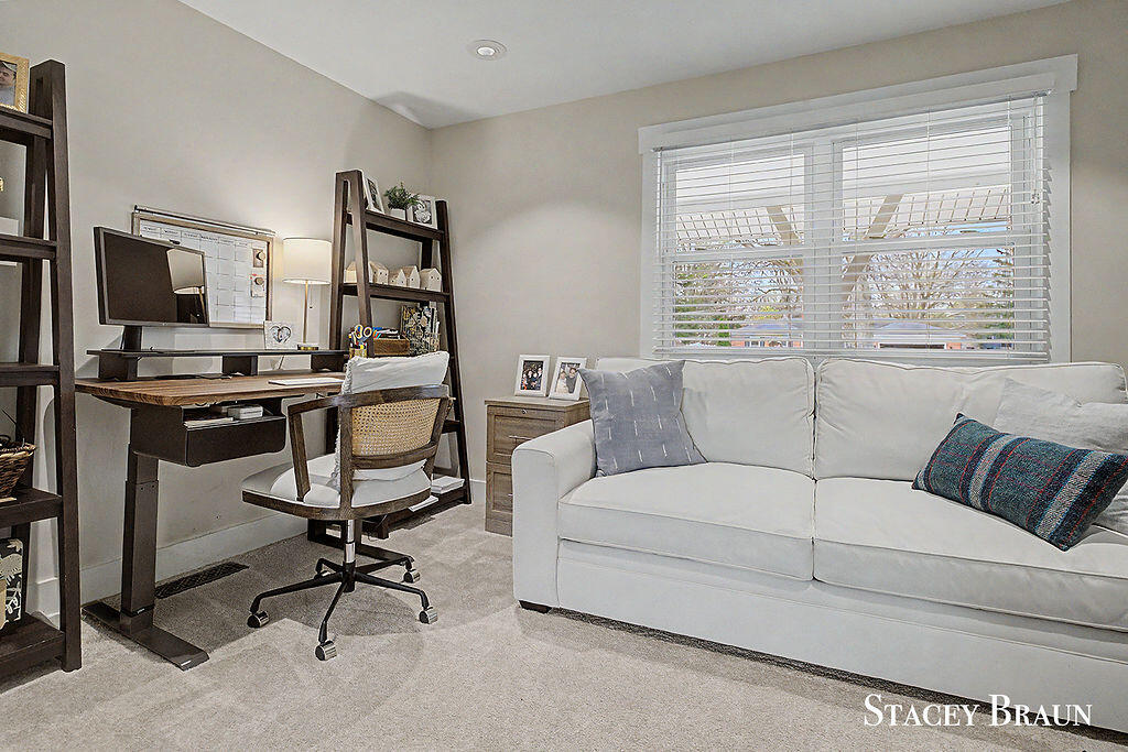 3045 Meadow Way Street, Grand Rapids, MI, 49546-5722