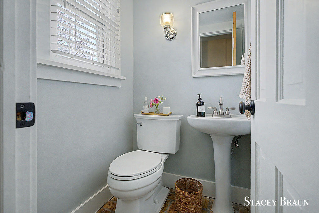 3045 Meadow Way Street, Grand Rapids, MI, 49546-5722