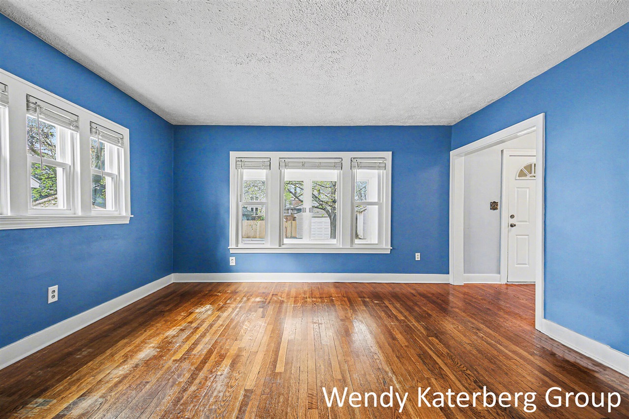 1030 Garfield Avenue, Grand Rapids, MI, 49504-4001