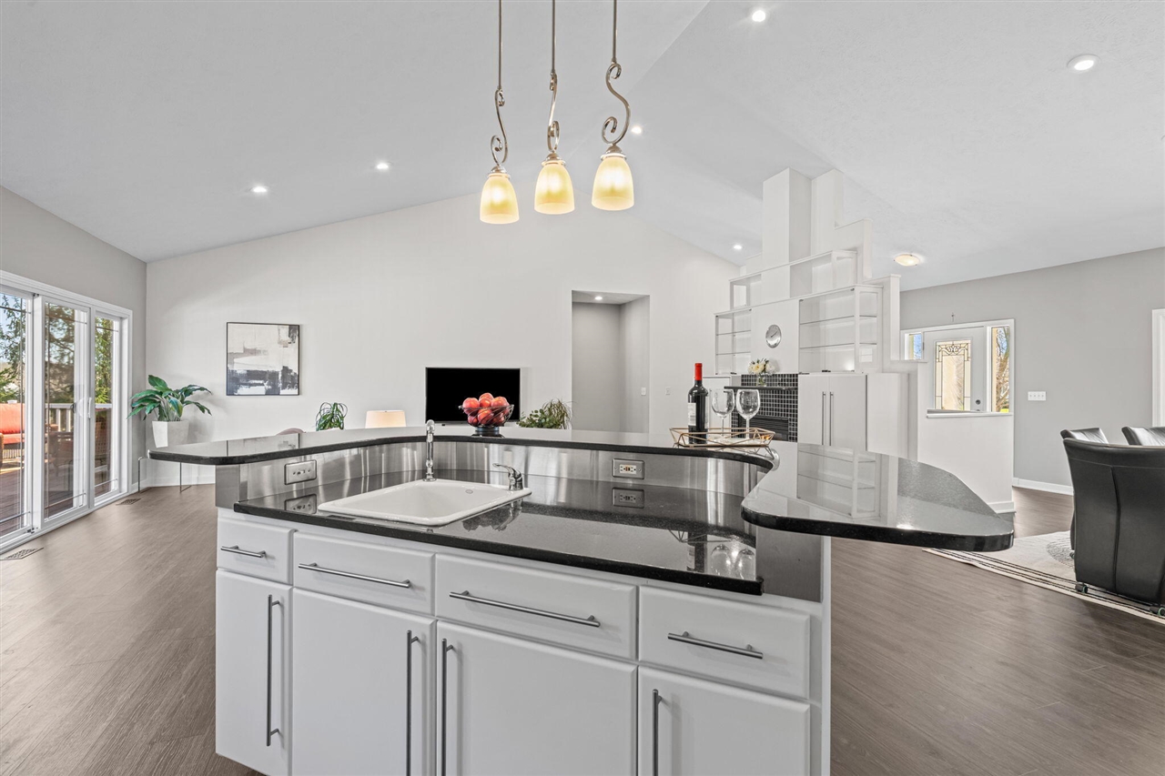 1970 Wellpoint Court, Ada, MI, 49301-8523