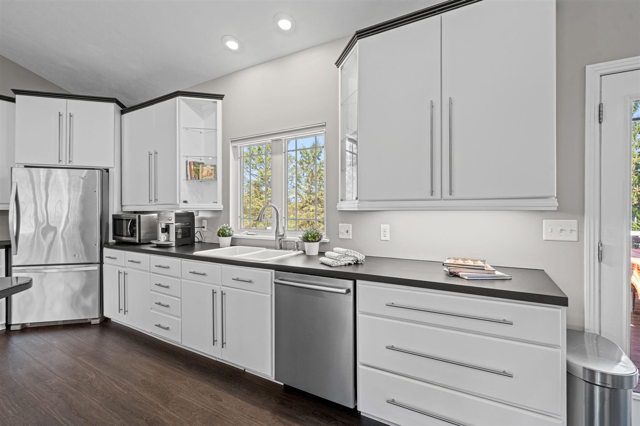 1970 Wellpoint Court, Ada, MI, 49301-8523