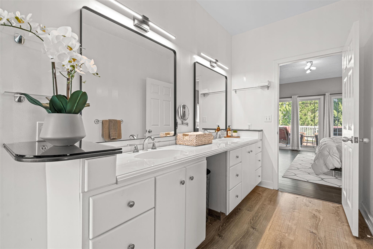 1970 Wellpoint Court, Ada, MI, 49301-8523