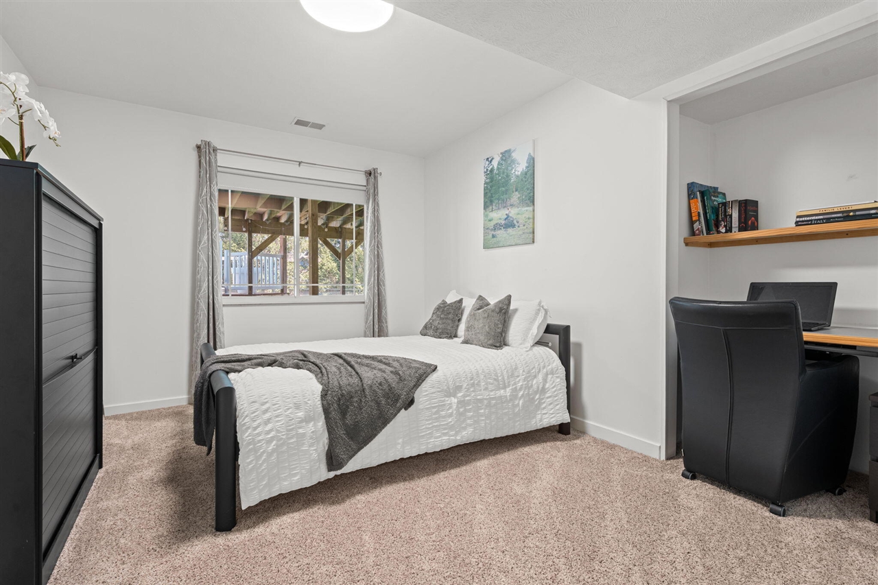 1970 Wellpoint Court, Ada, MI, 49301-8523