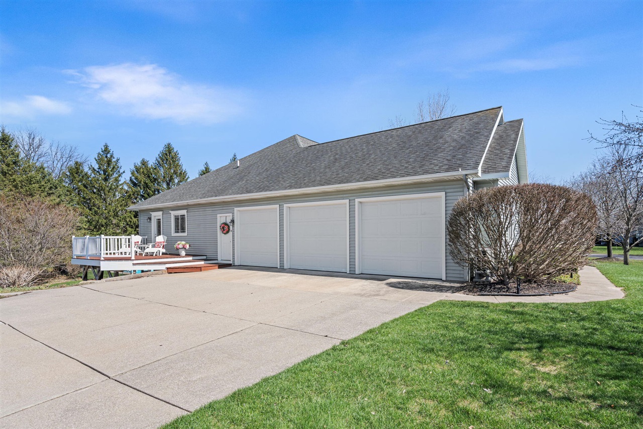 1970 Wellpoint Court, Ada, MI, 49301-8523