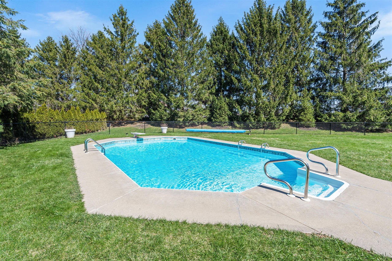 1970 Wellpoint Court, Ada, MI, 49301-8523