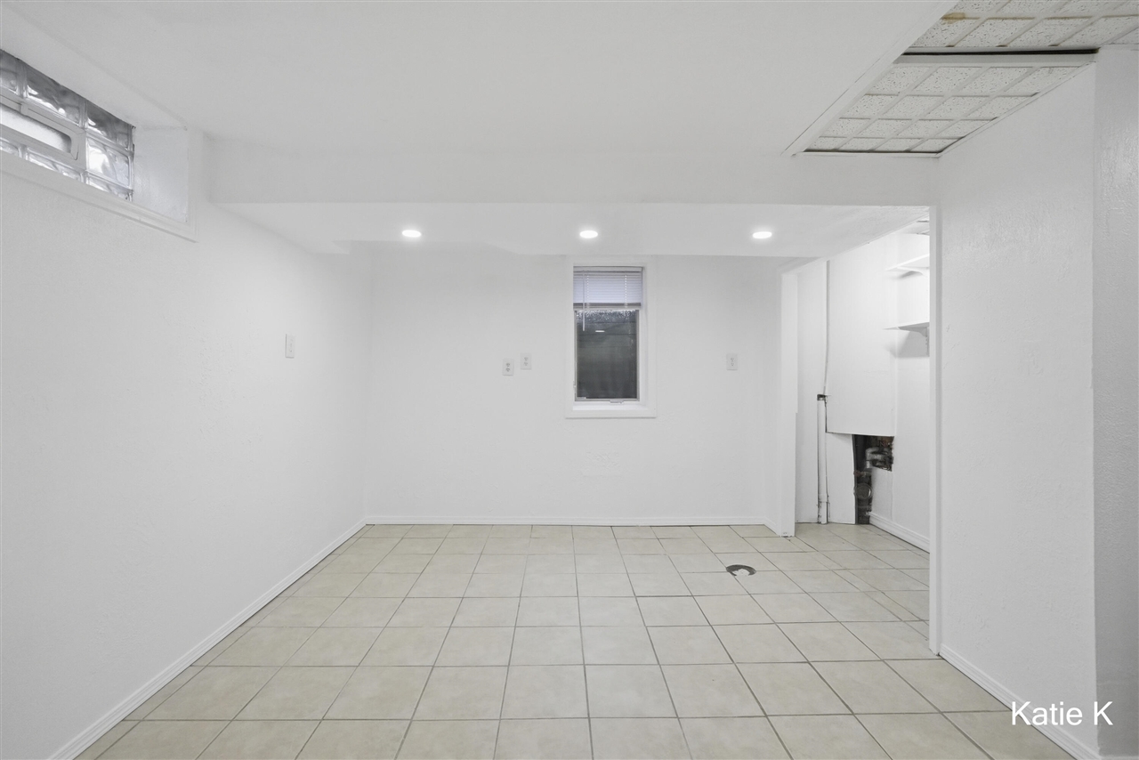 45 Avonlea Street, Wyoming, MI, 49548