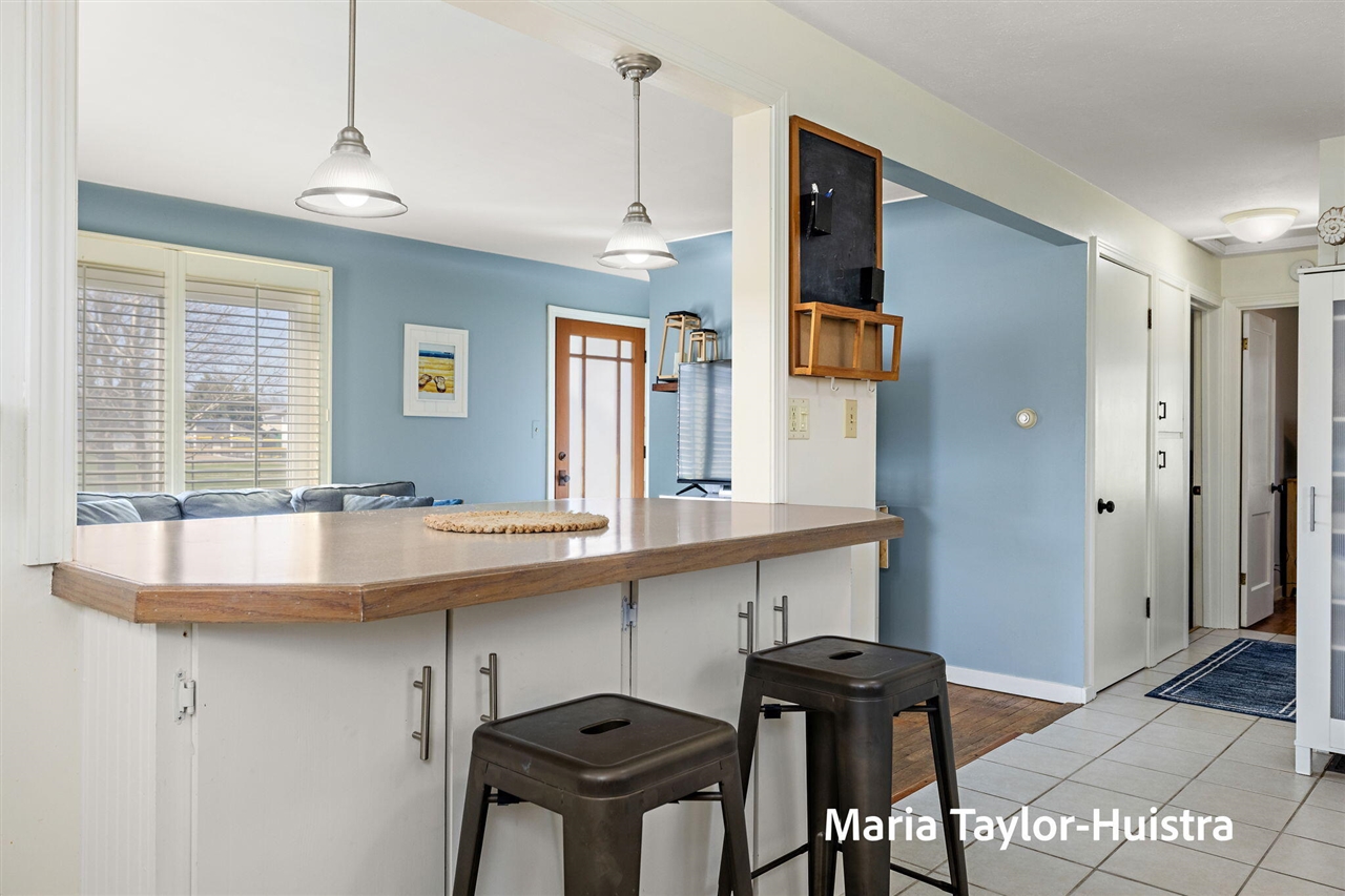 1525 Grant Avenue, Grand Haven, MI, 49417-2015